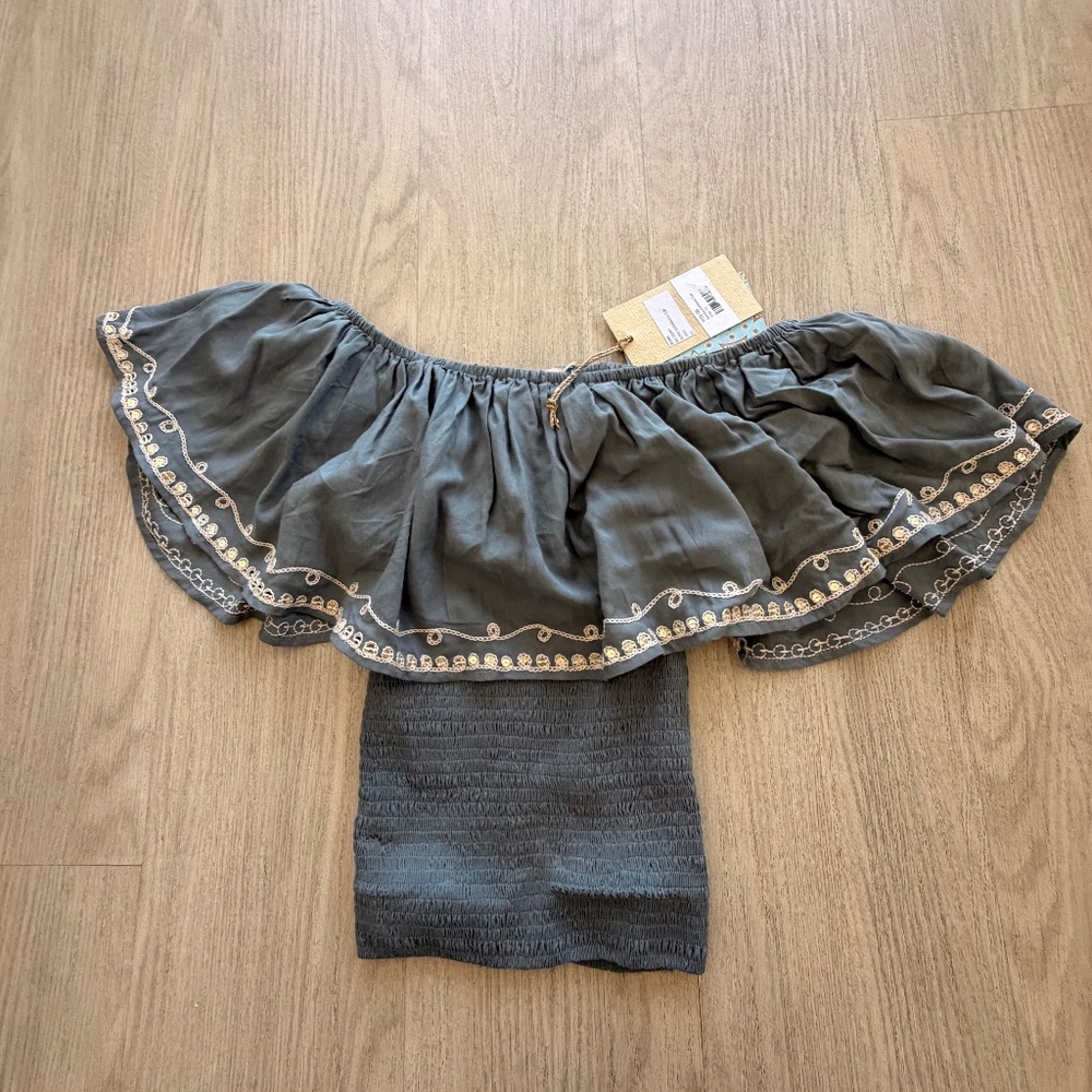 Off the shoulder Skimo Xs top